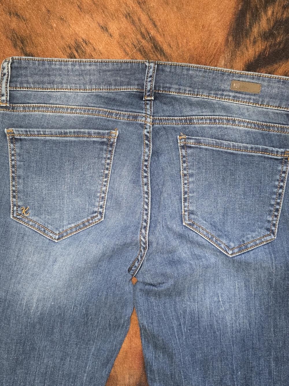 *Kut from the Kloth Straight Leg Jeans in Blue Wash Size 6 Casual - Picture 8 of 12
